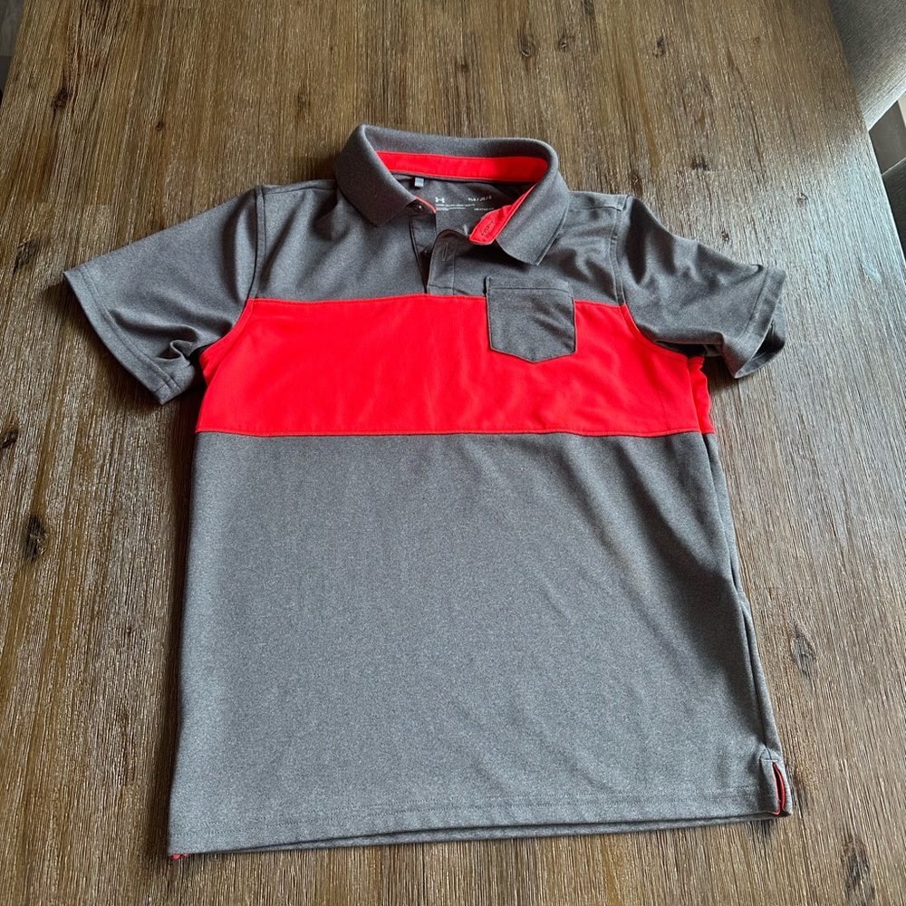 3/20$ Under Armour Boys Grey and Orange HeatGear Polo size Large